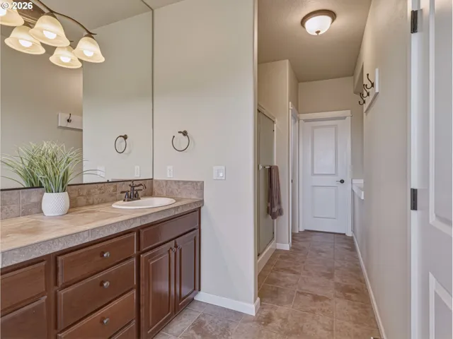 Primary Bedroom-Attached Bathroom
