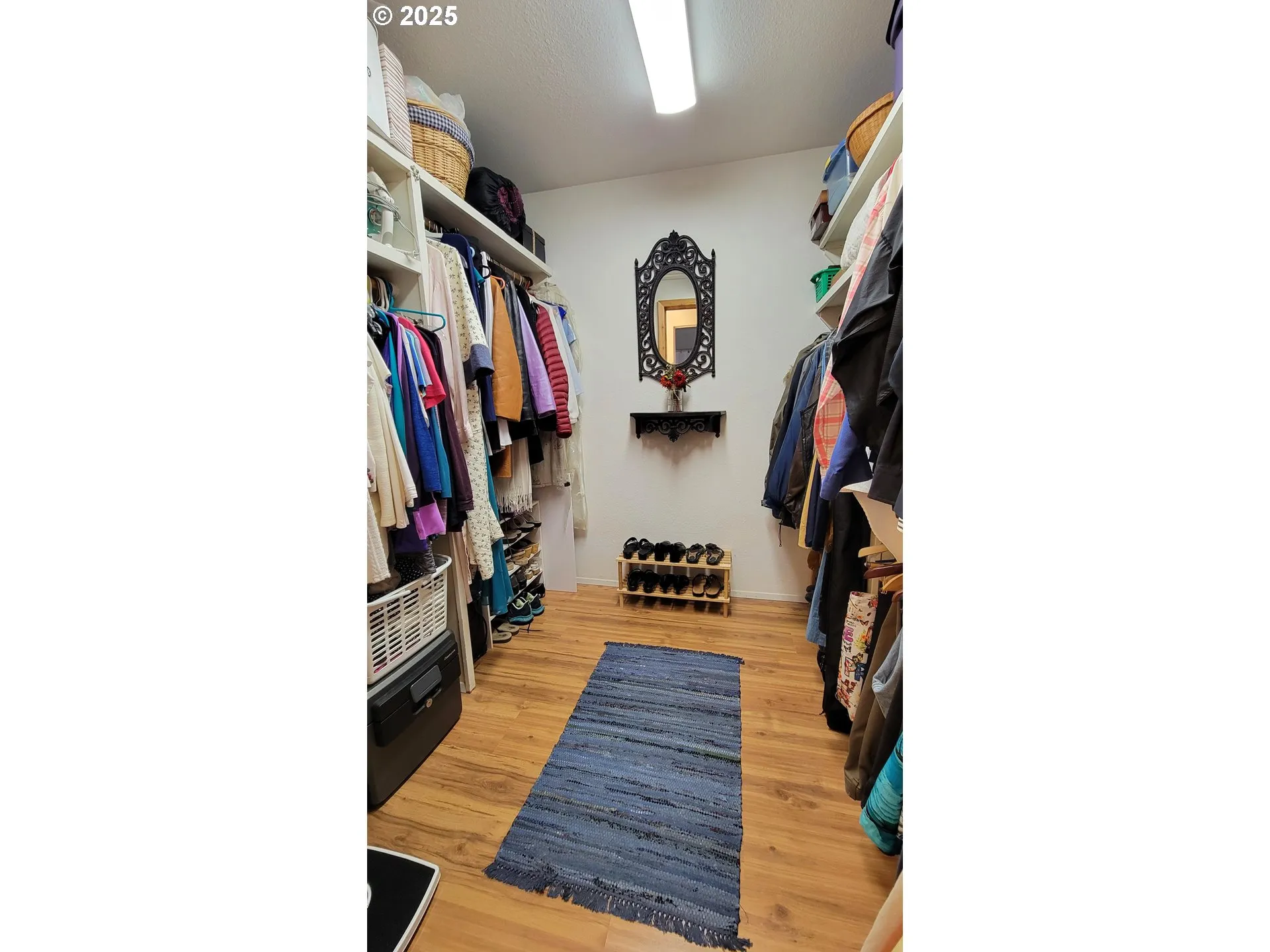 Bedroom, Owner's Suite-Walk-In Closet