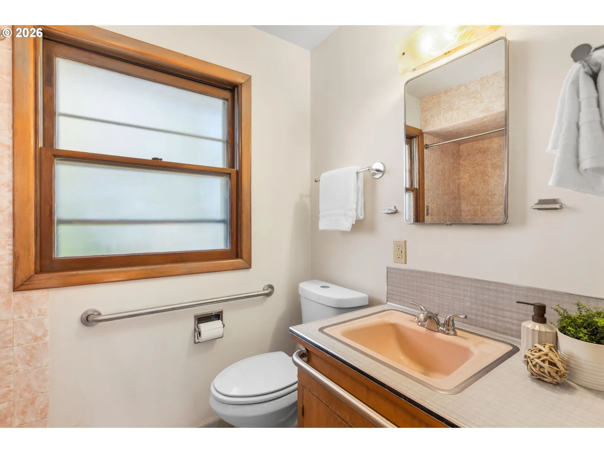 Bathroom-Upper