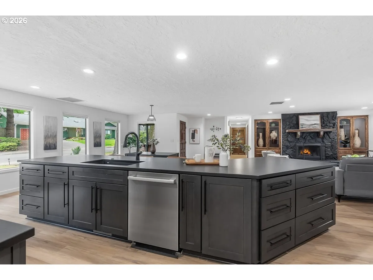 Kitchen-Island