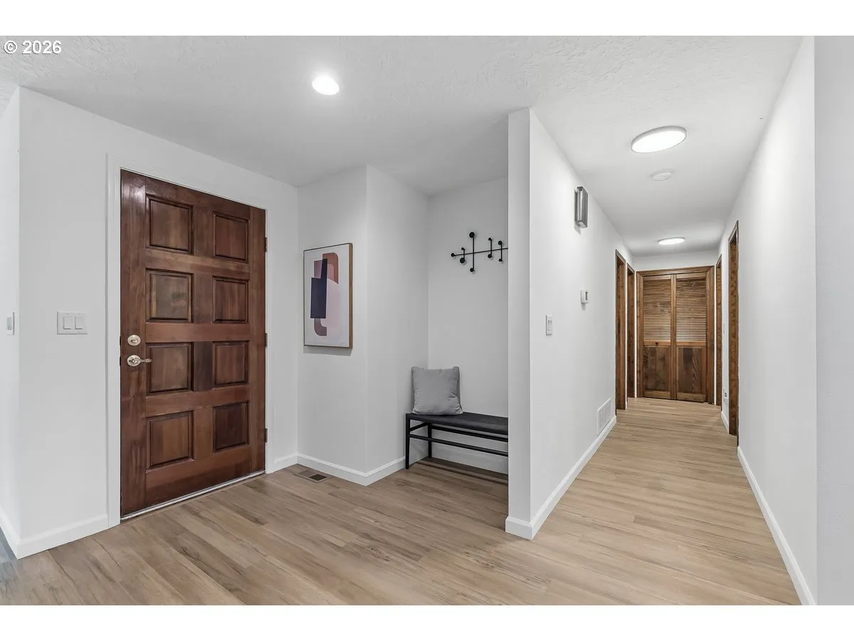 Entrance/Foyer