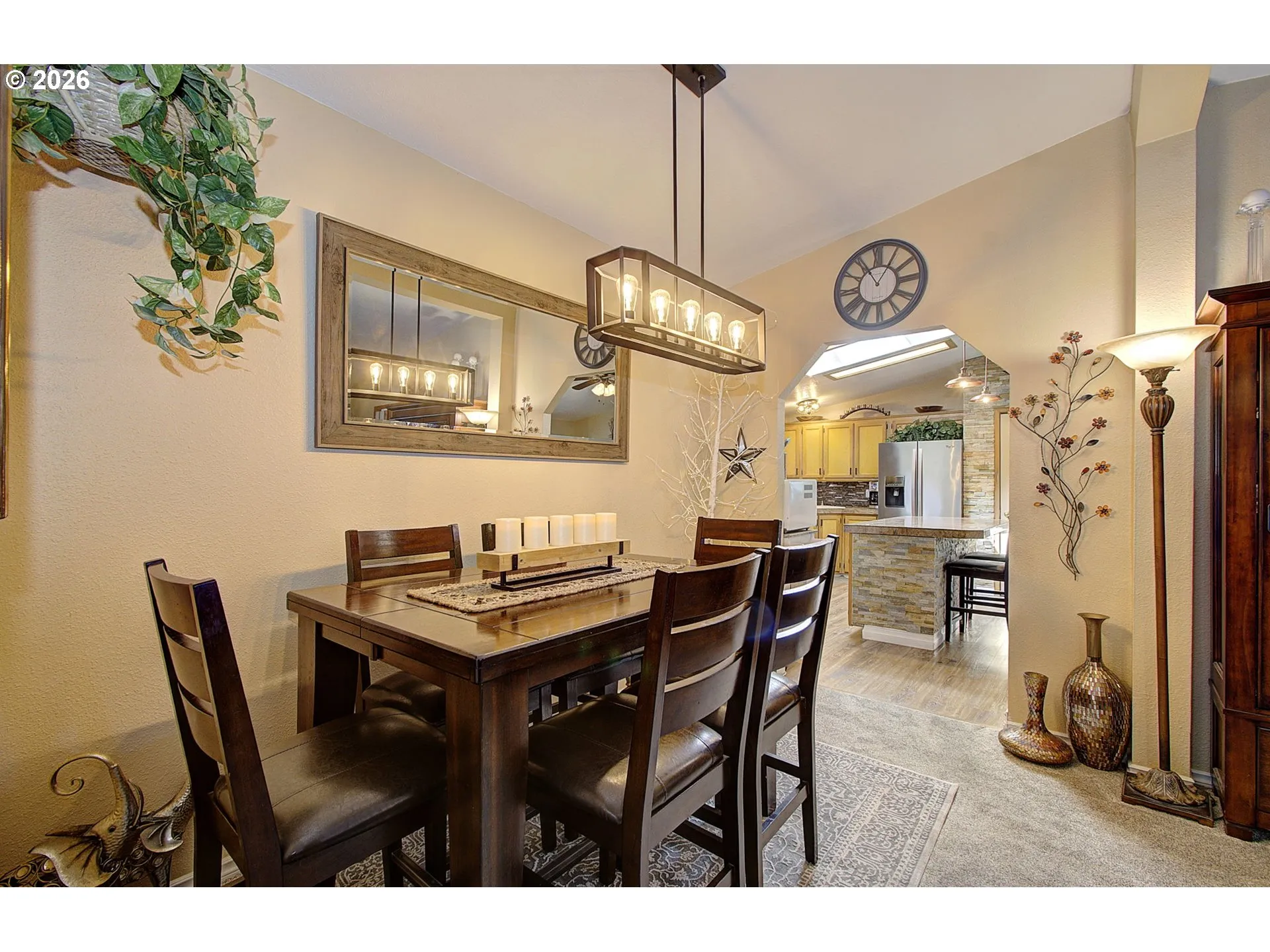 Dining Room-Vaulted Ceilings