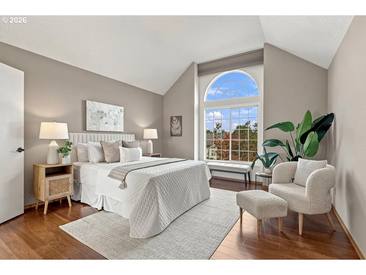 Bedroom, Primary