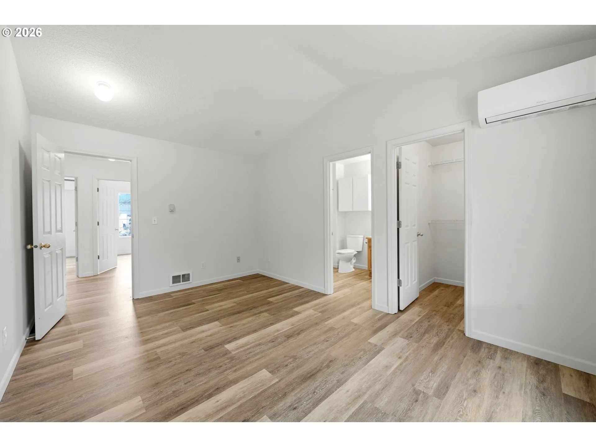 Bedroom, Owner's Suite