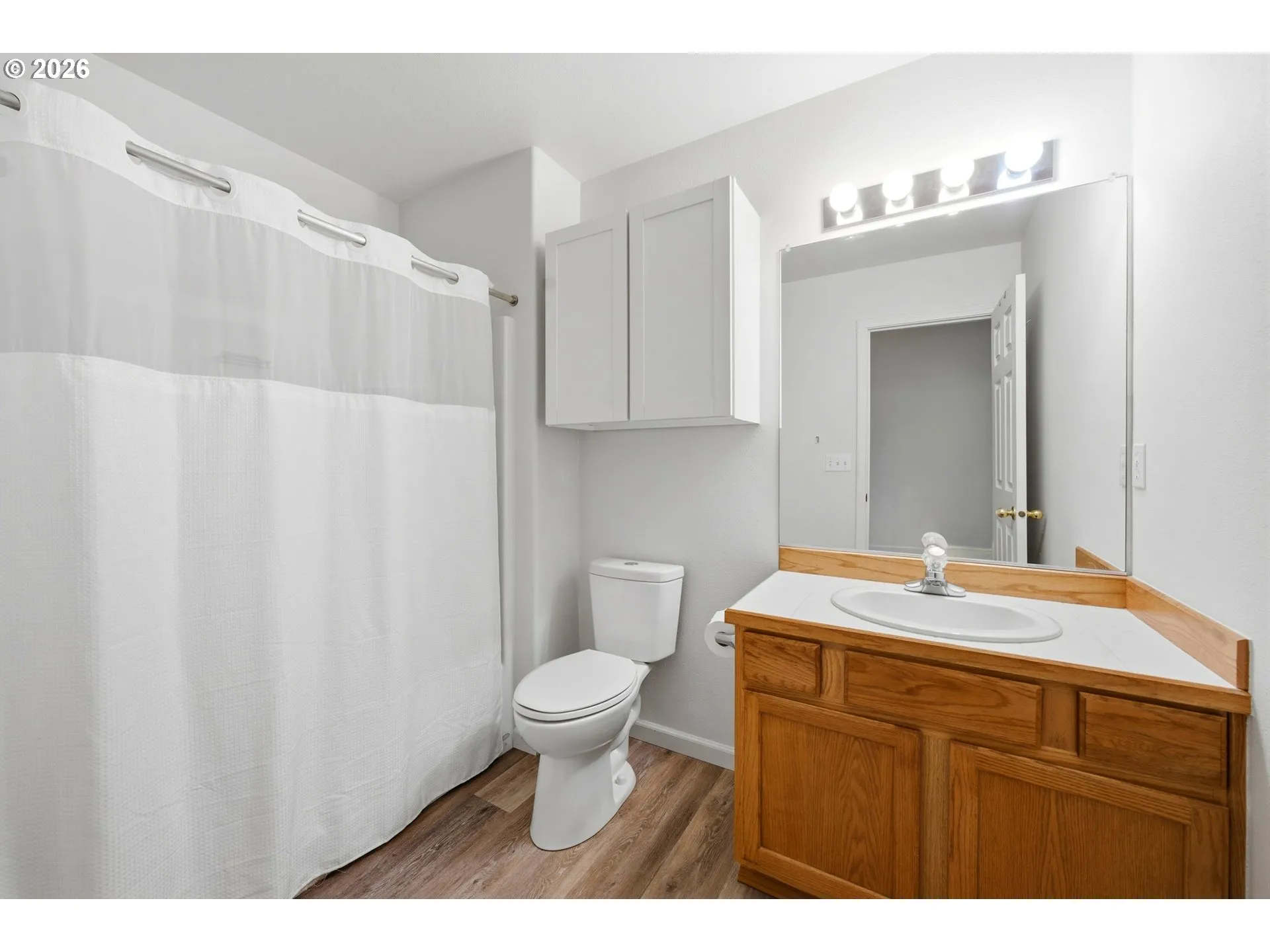 Bathroom, Attached