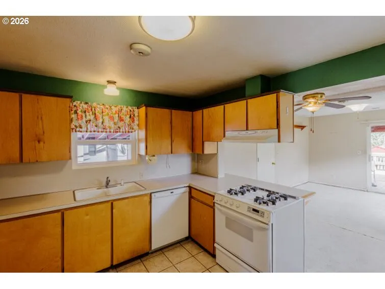 Kitchen/Family Room