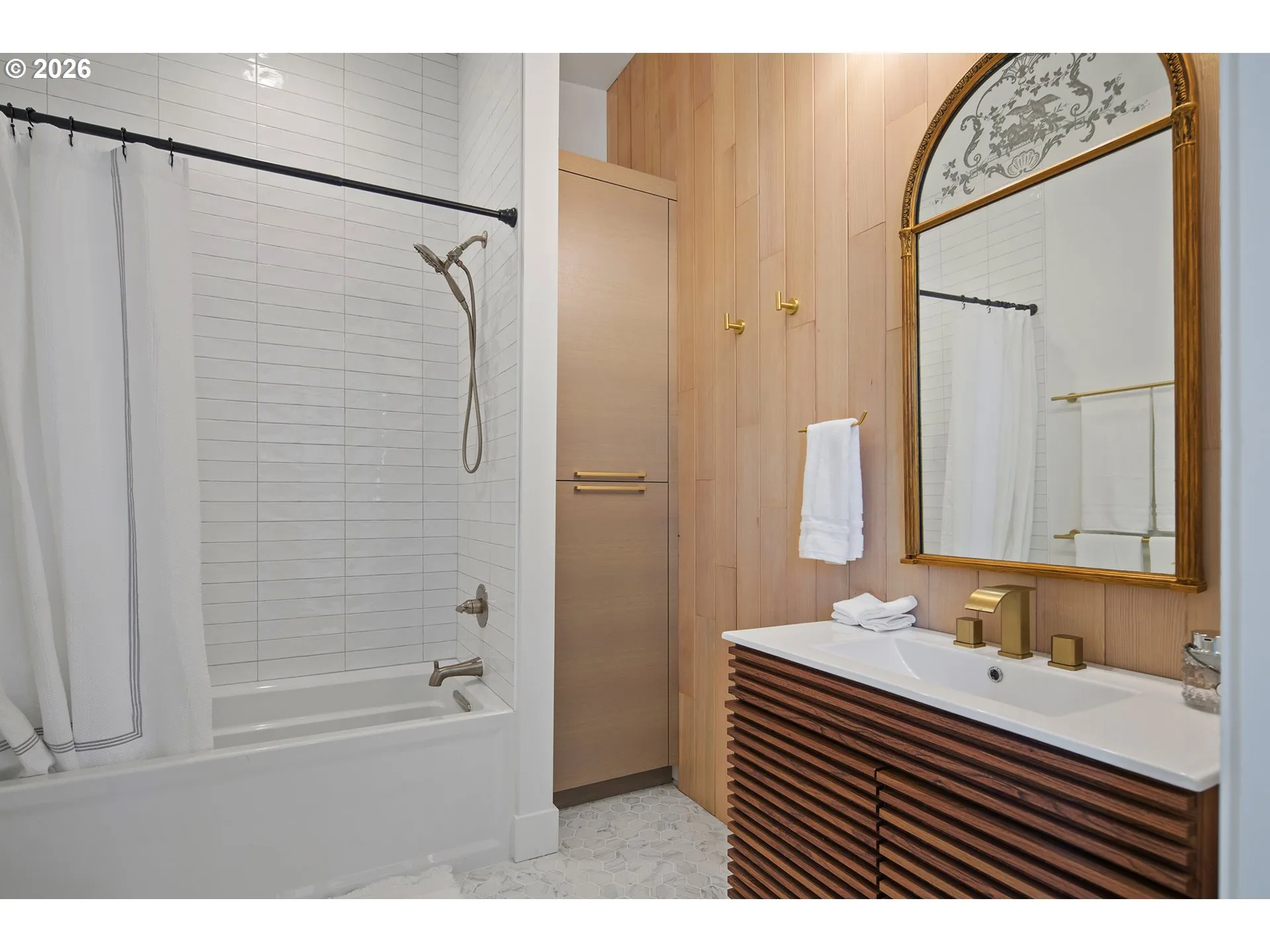 Bathroom-Hall