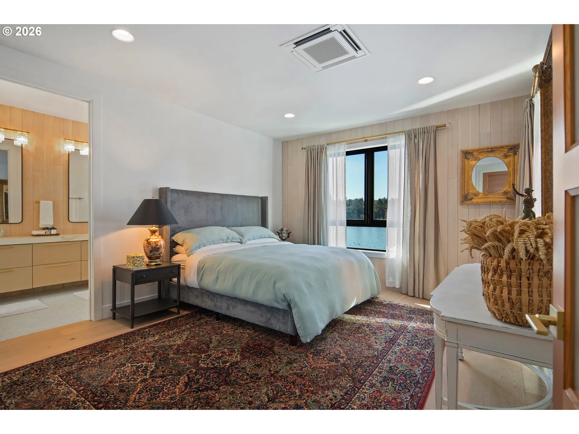 Bedroom, Owner's Suite-Lower