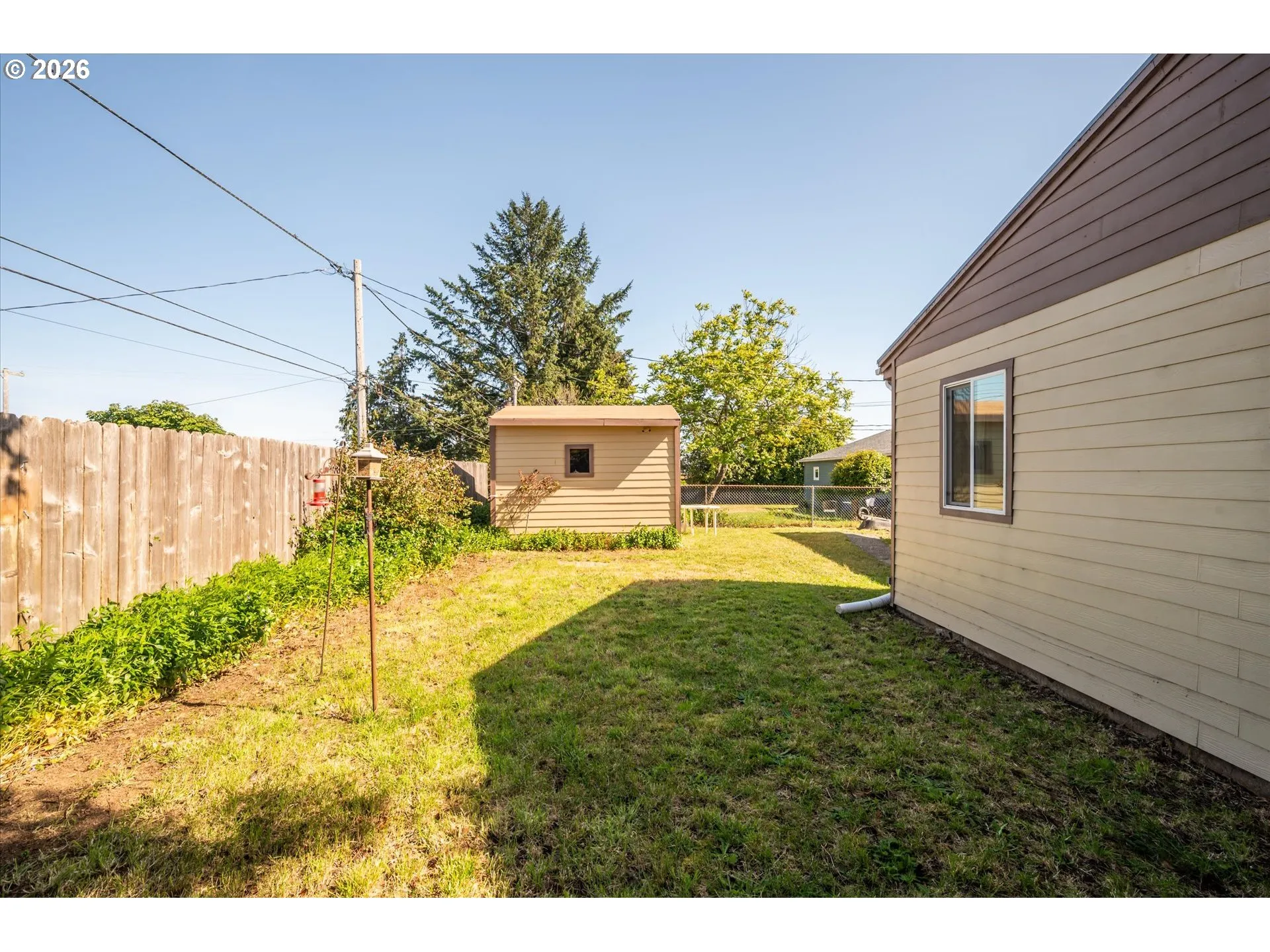 Yard-Back