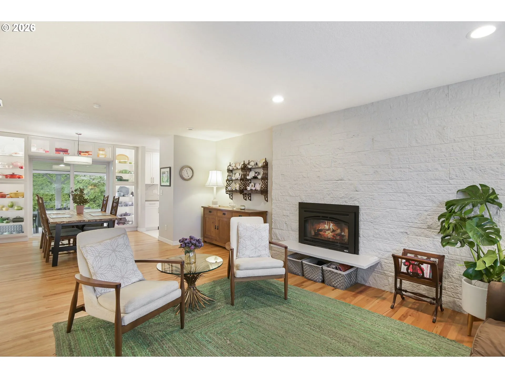 Living Room/Dining Room