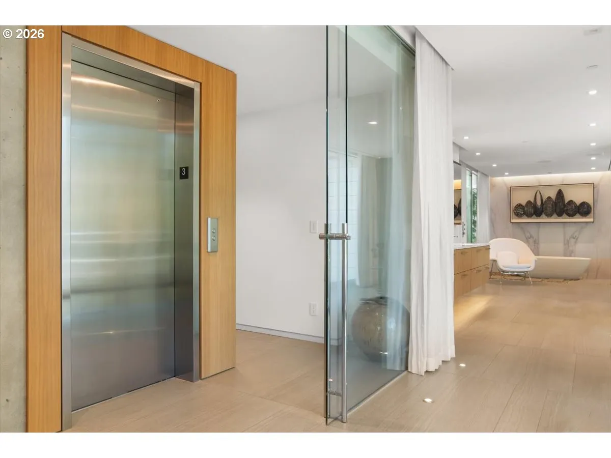Elevator