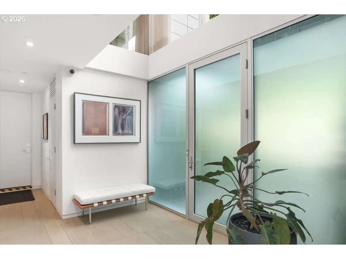 Entrance/Foyer
