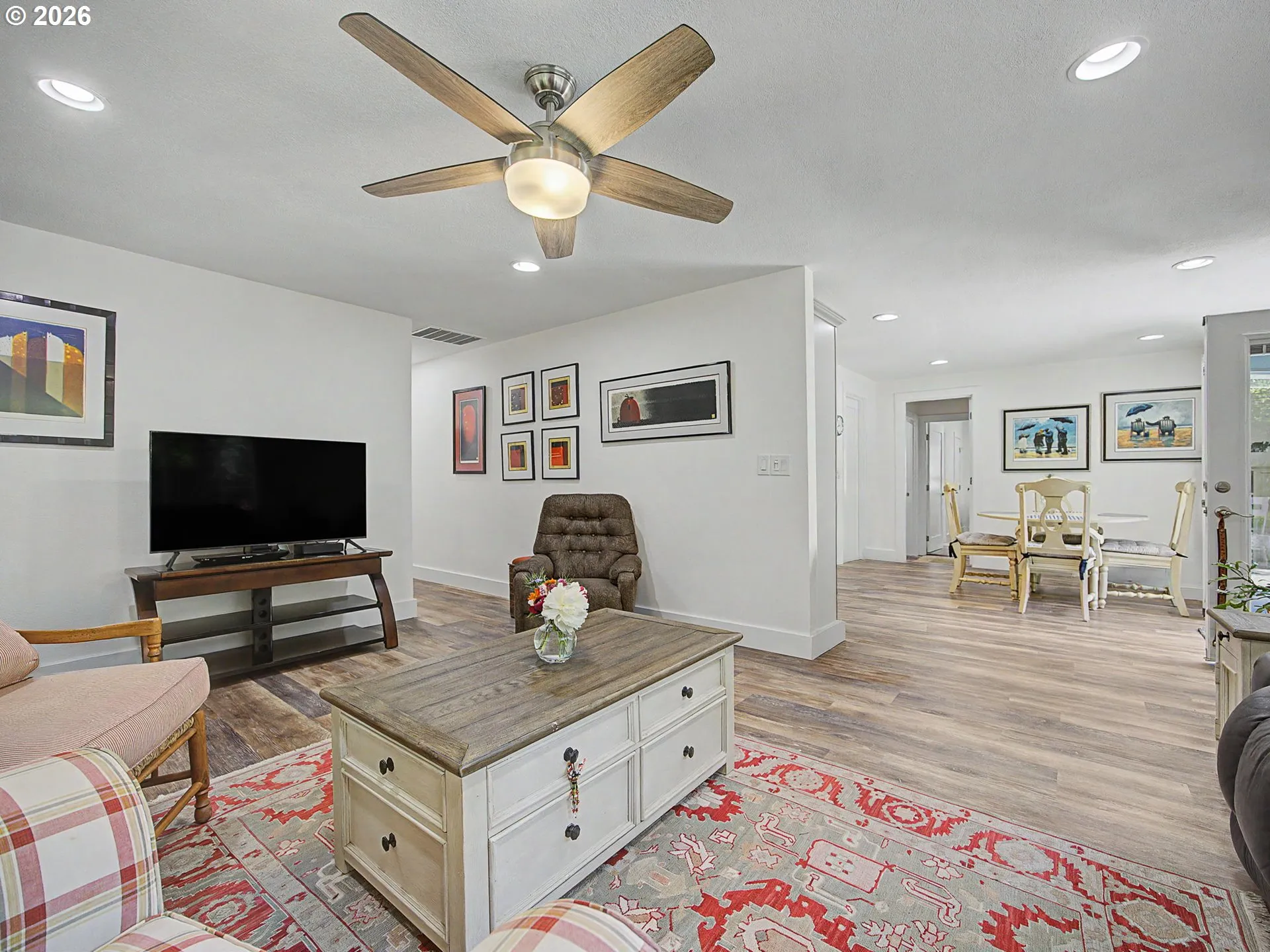 Living Room-Ceiling Fan