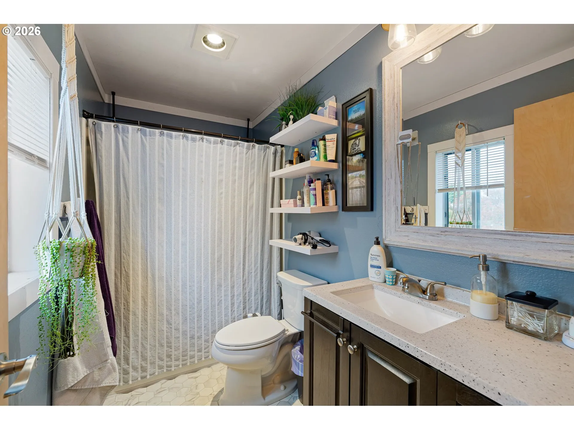 Bathroom, Attached