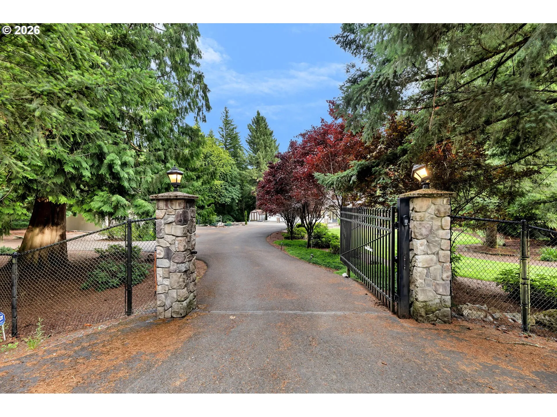 Driveway-Gated