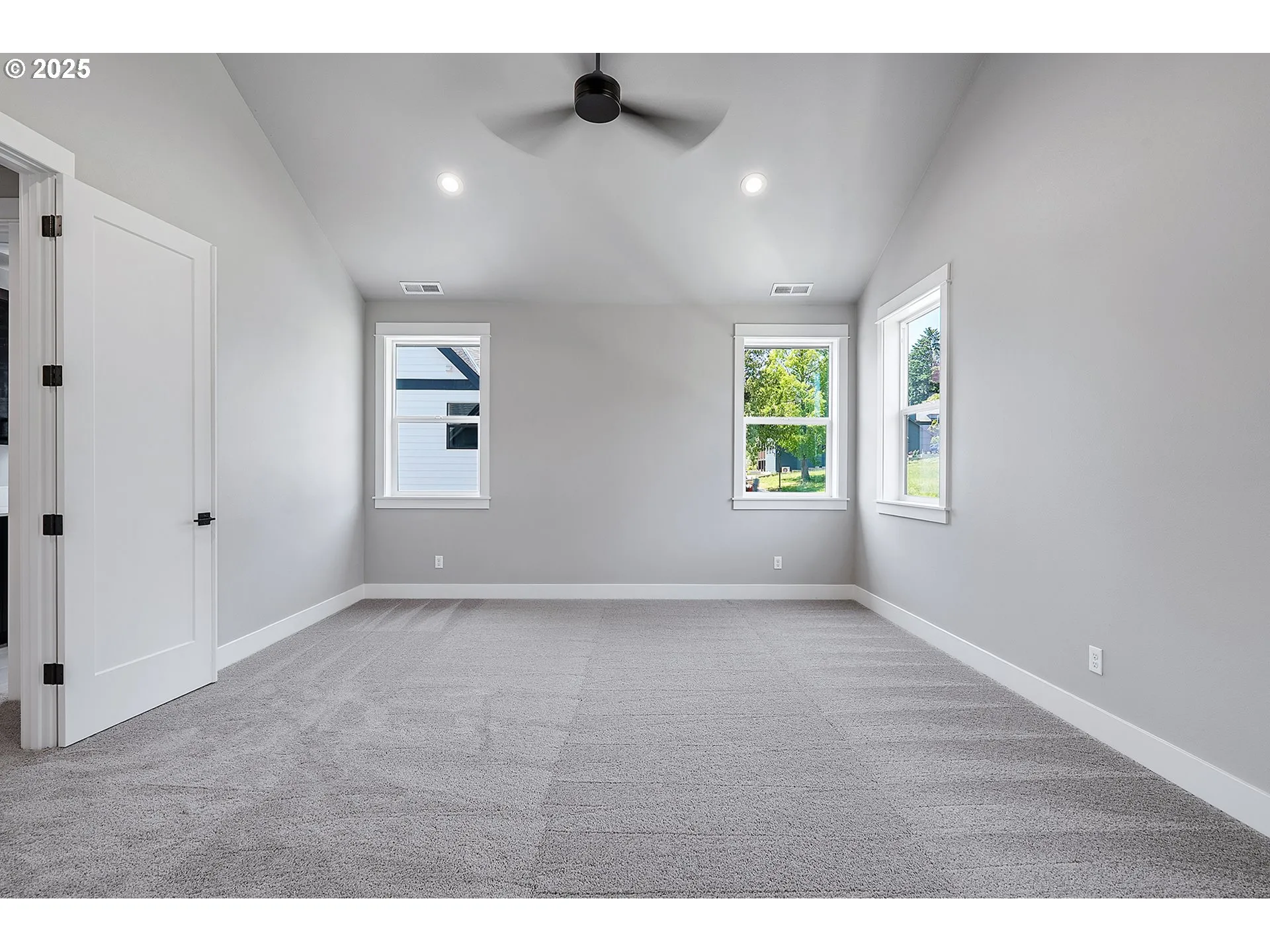 Bedroom, Primary-Ceiling Fan