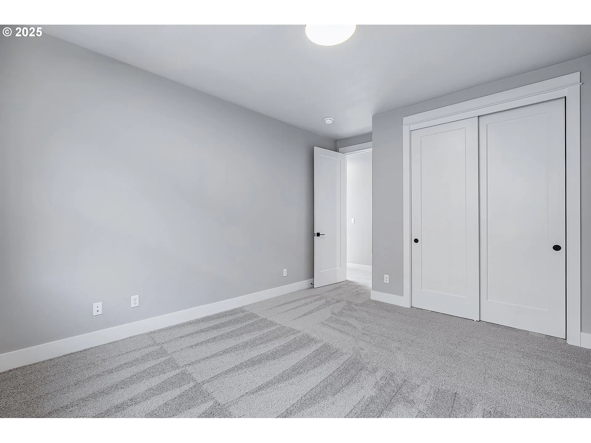 Bedroom-Upper