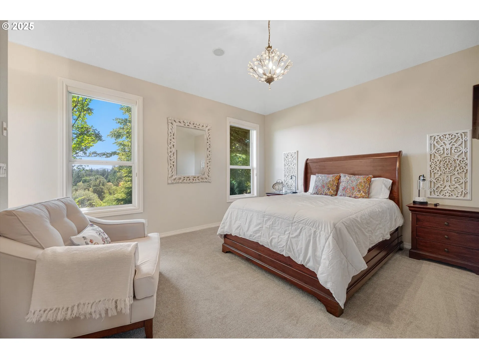 Bedroom, Primary