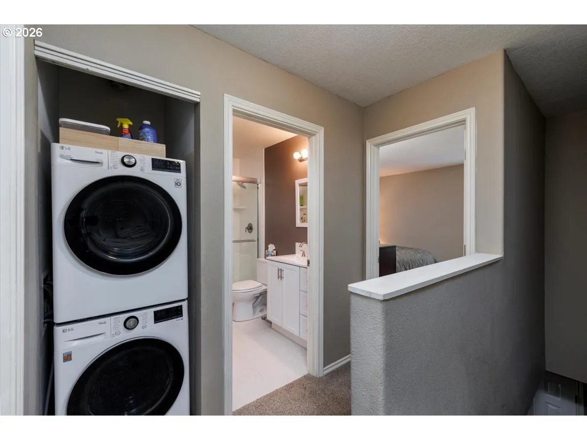 Laundry-Upper
