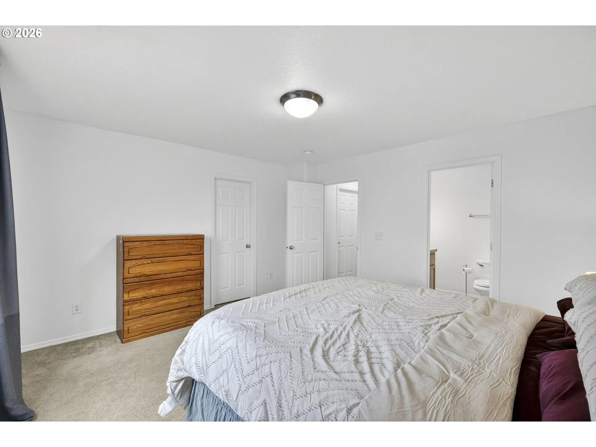 Primary Bedroom-Upper