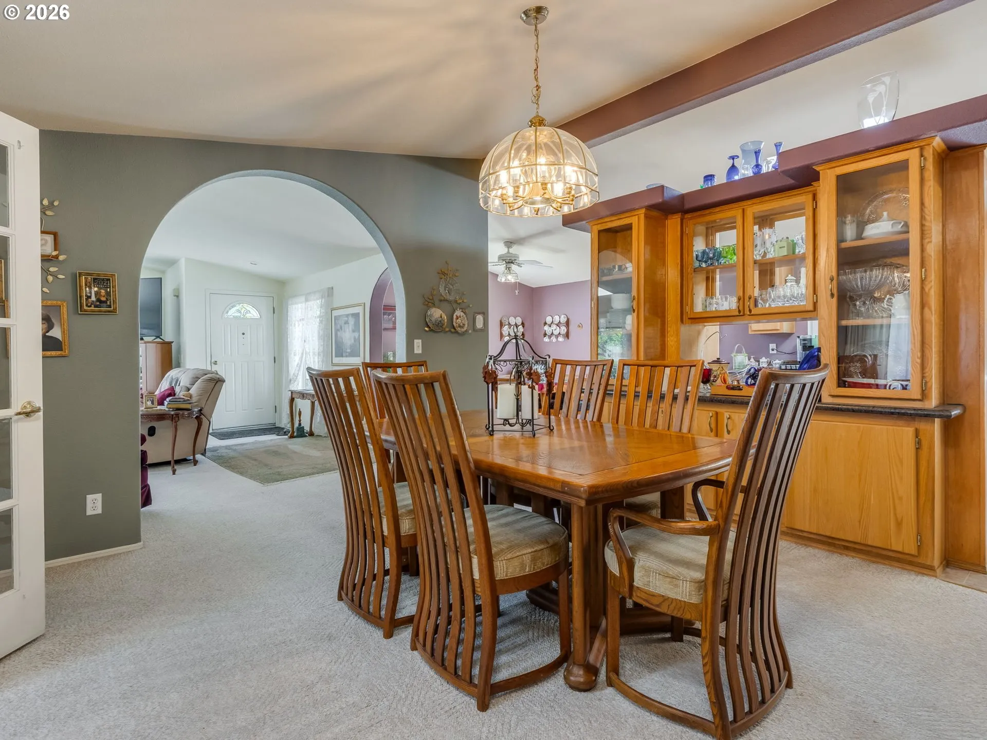 Dining Room-Vaulted Ceilings