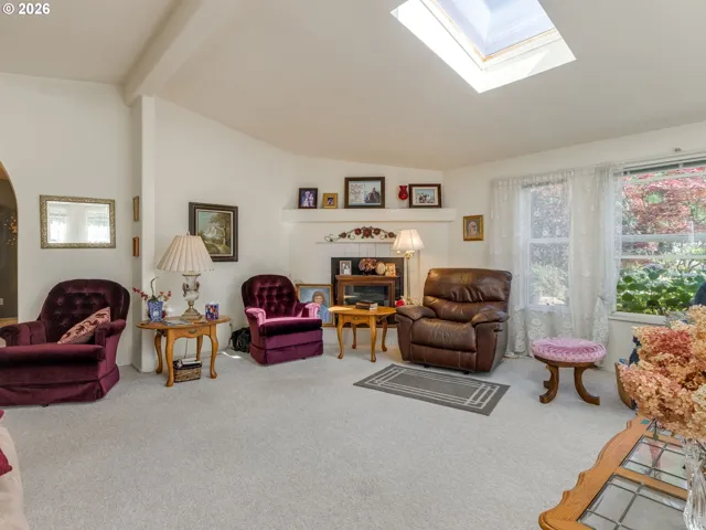 Living Room-Fireplace
