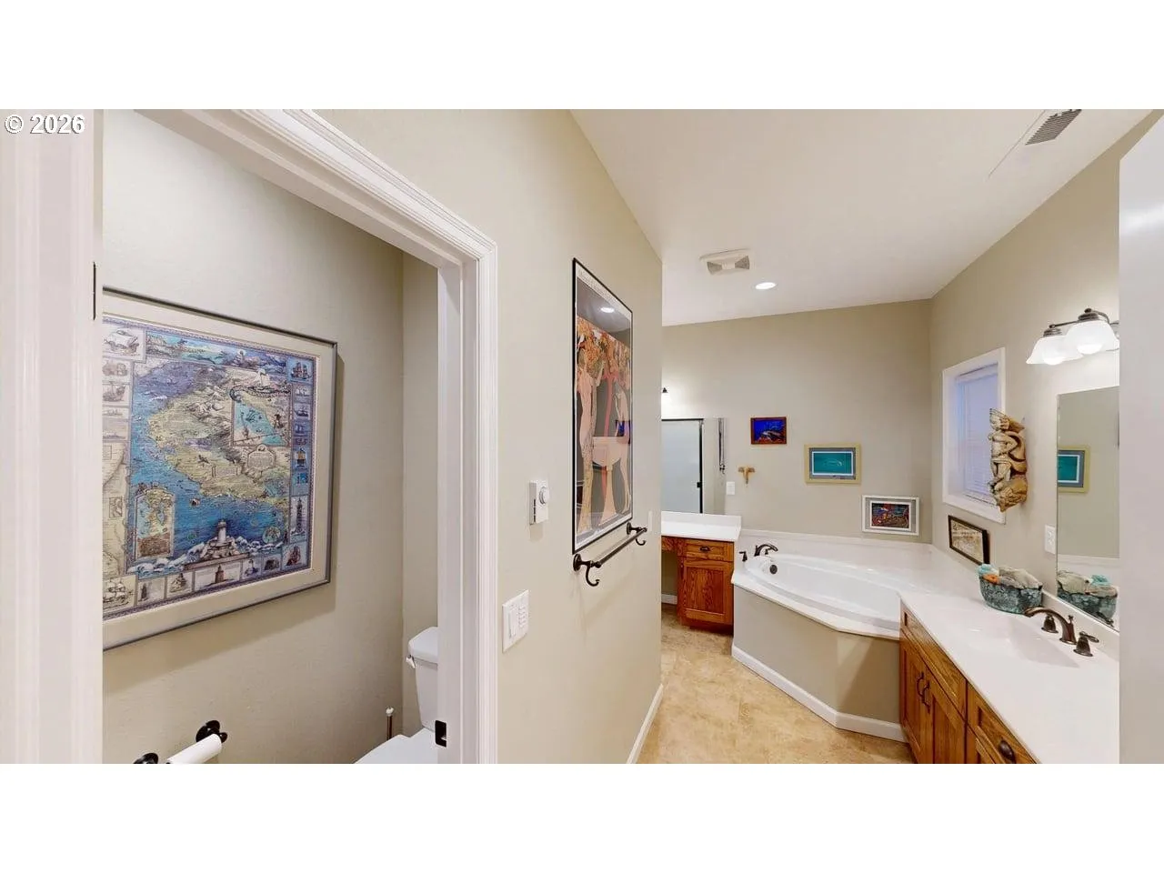Bathroom, Attached-Garden Tub