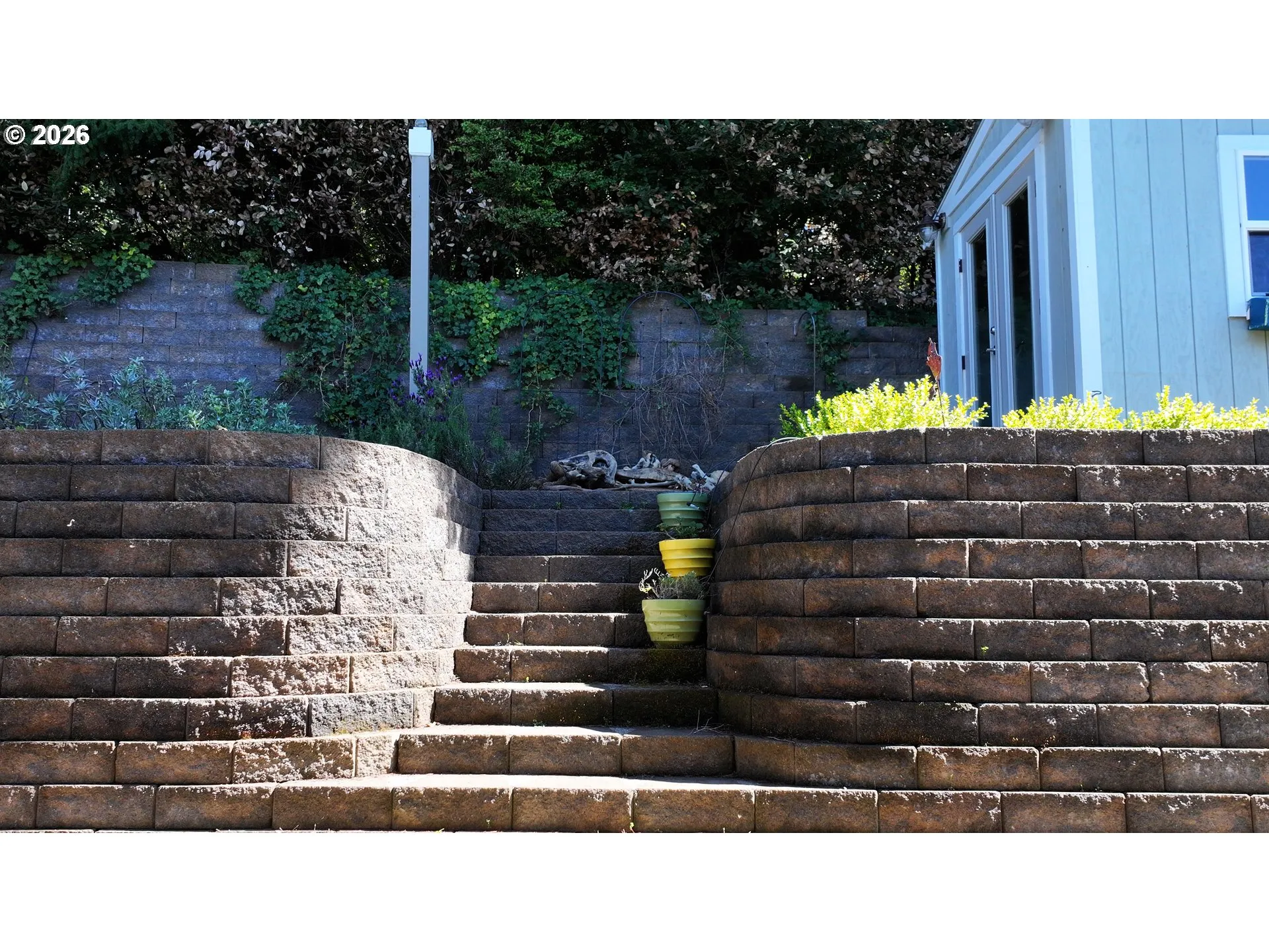 Yard-Back