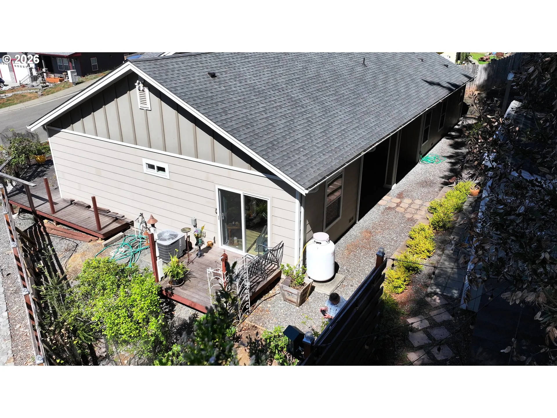 Yard-Back