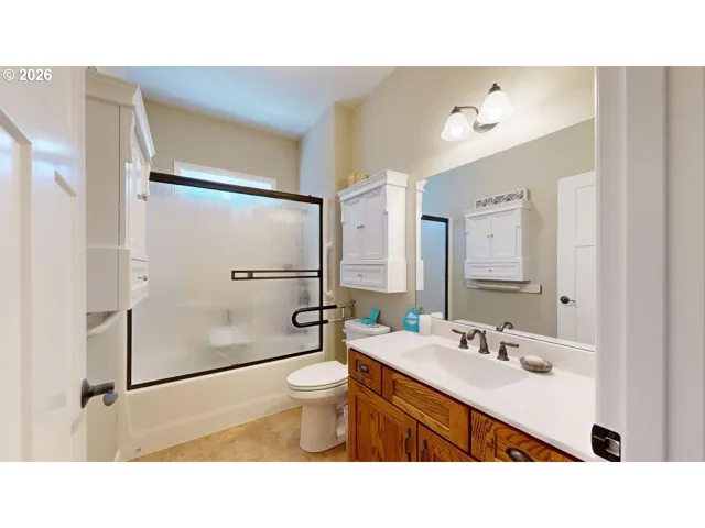 Bathroom-Hall