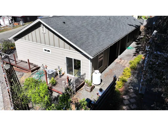 Yard-Back