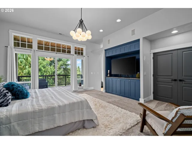 Owner's Suite Bedroom-Main