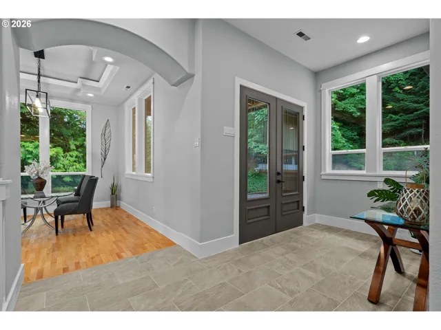 Entrance/Foyer
