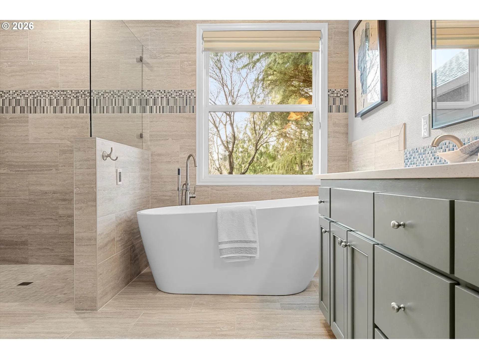 Owner's Suite Bathroom-Garden Tub