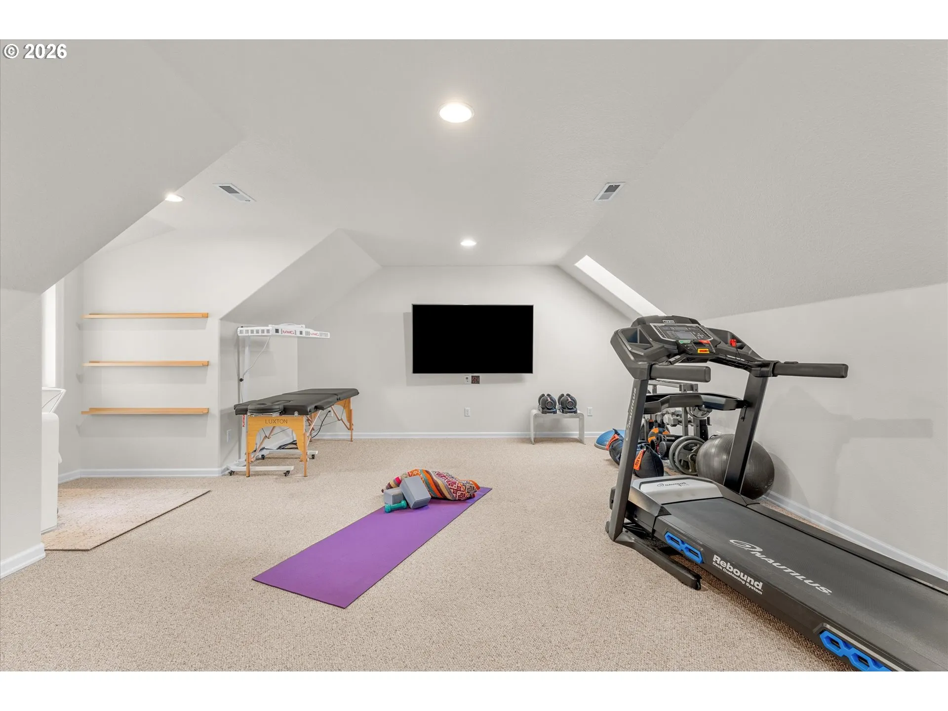 Bonus Room-Upper