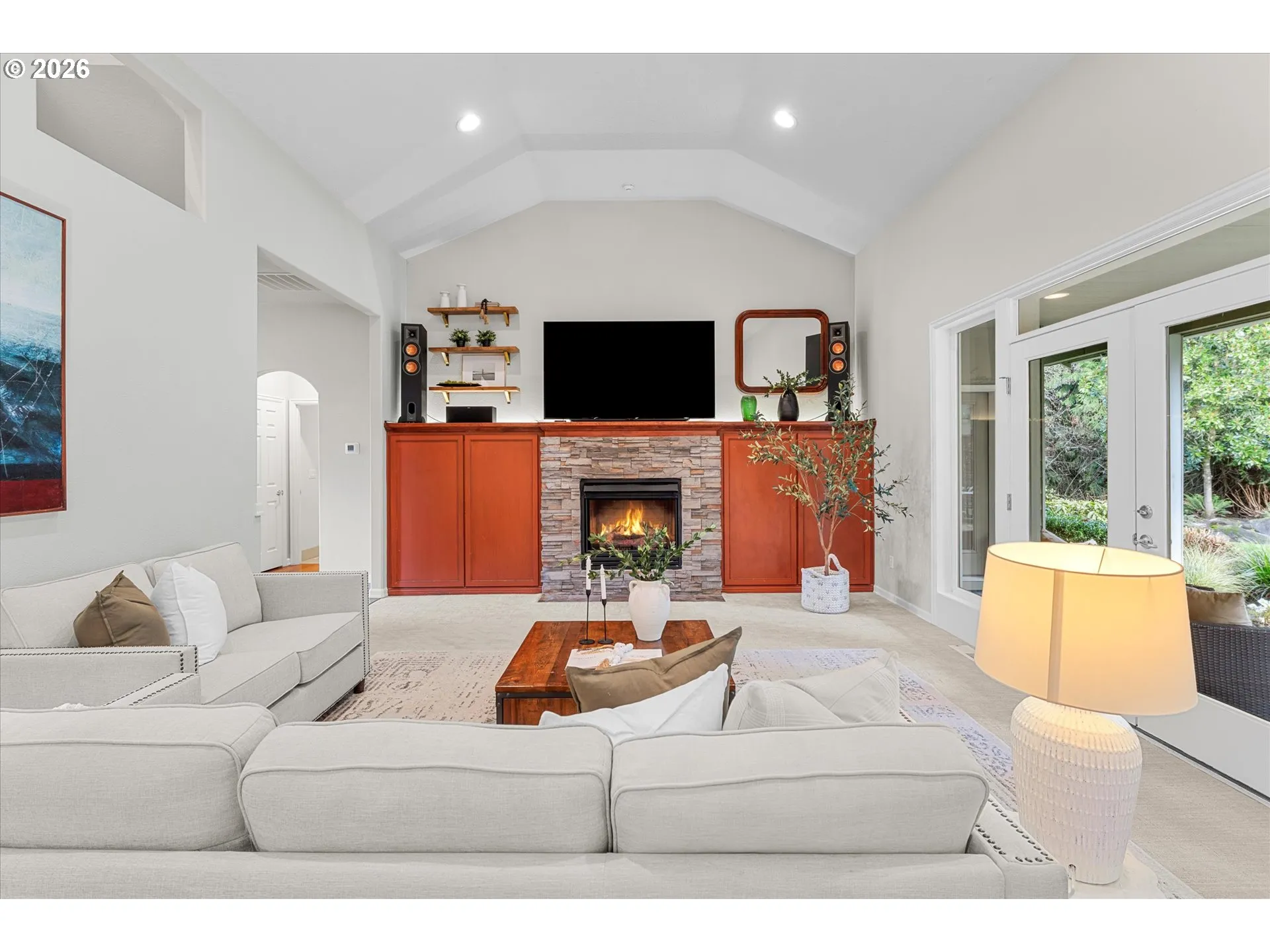 Living Room-Fireplace