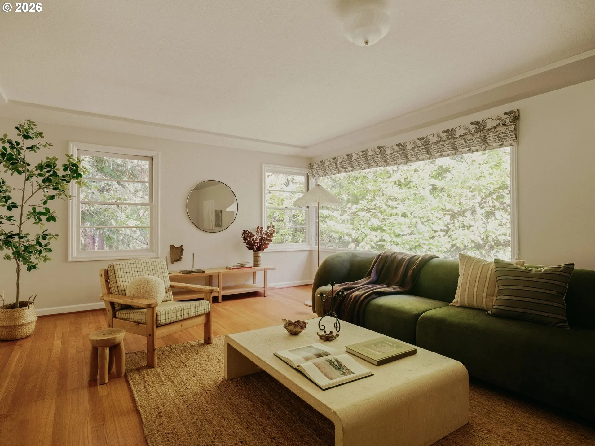 Living Room-Fireplace