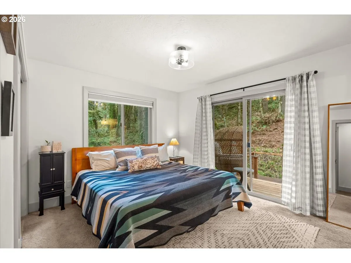 Bedroom, Owner's Suite-Main