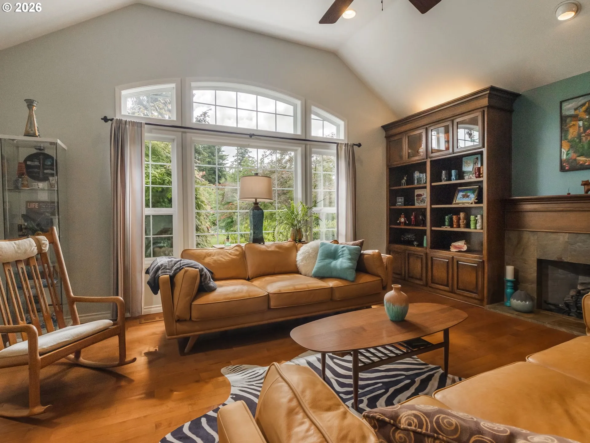Living Room-Ceiling Fan