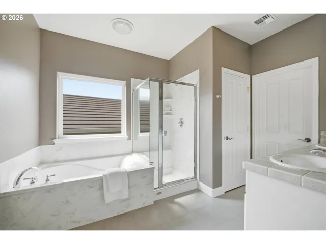 Bathroom-Garden Tub