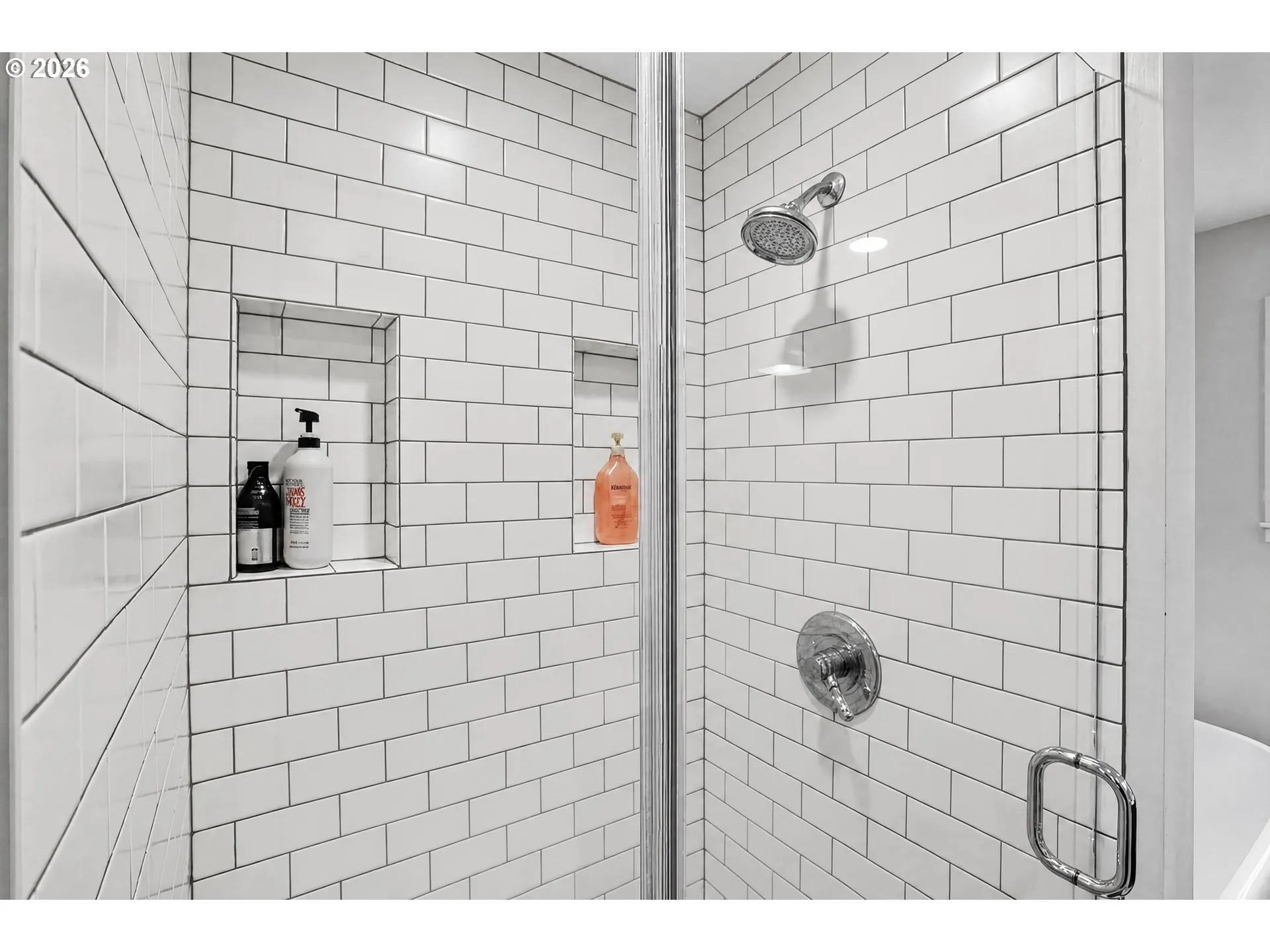Bathroom-Walk in Shower