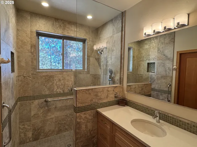 Bathroom, Attached-Walk in Shower