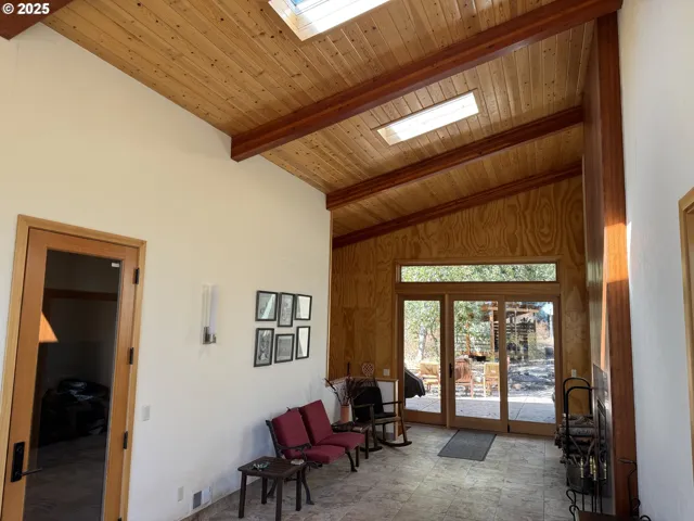 Entrance/Foyer