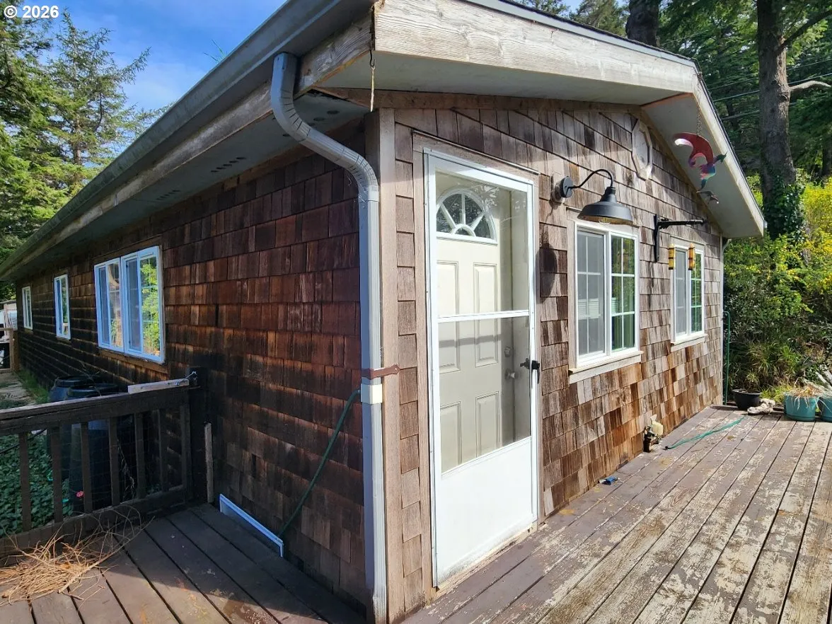 Exterior-SW Facing