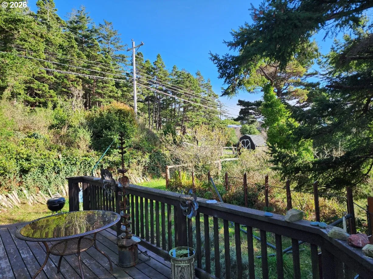 Deck-Main