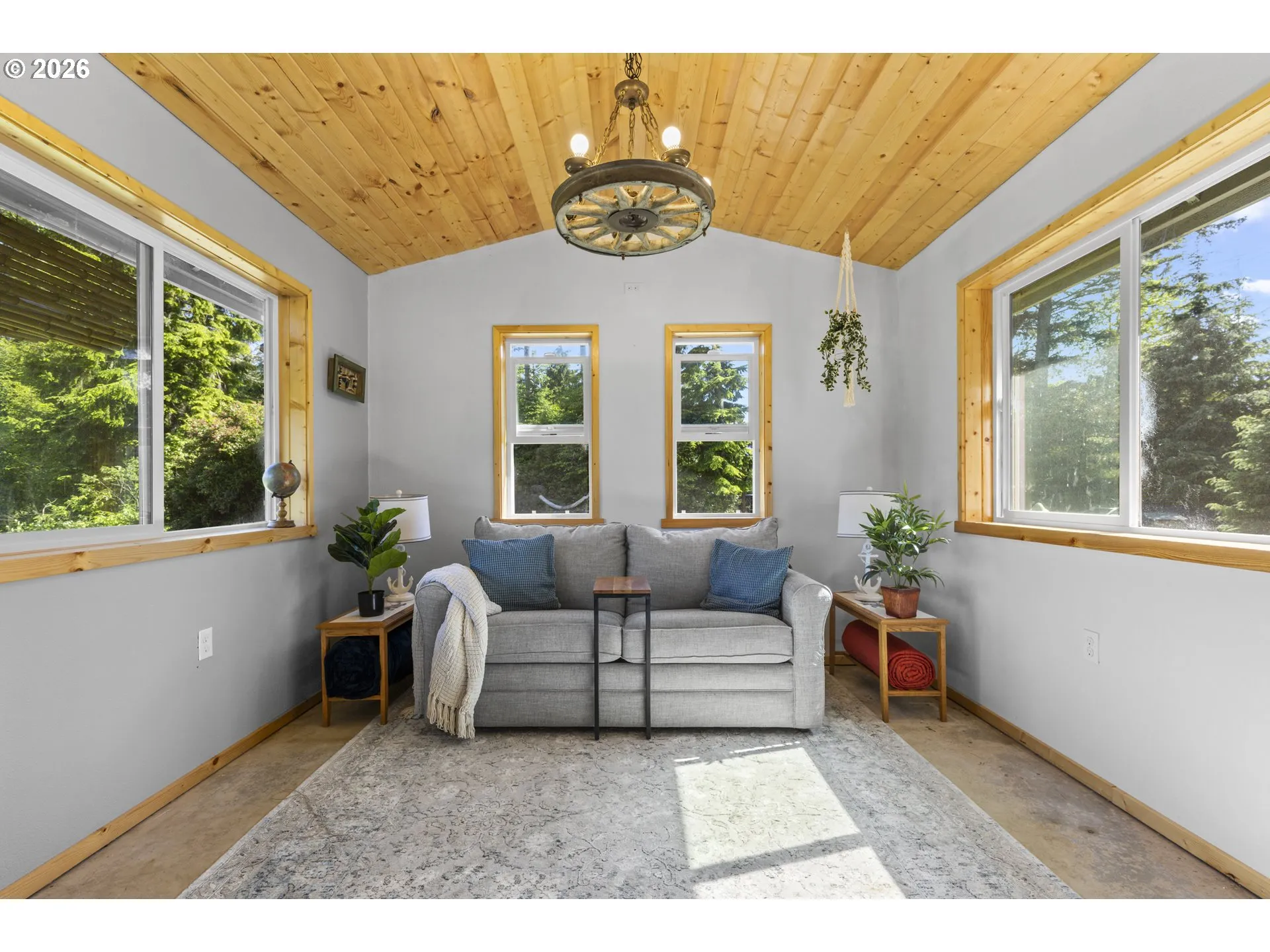 Bonus Room-Vaulted Ceilings