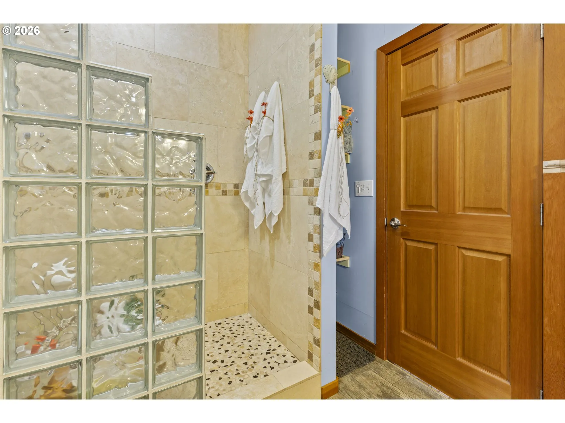 Bathroom-Walk in Shower