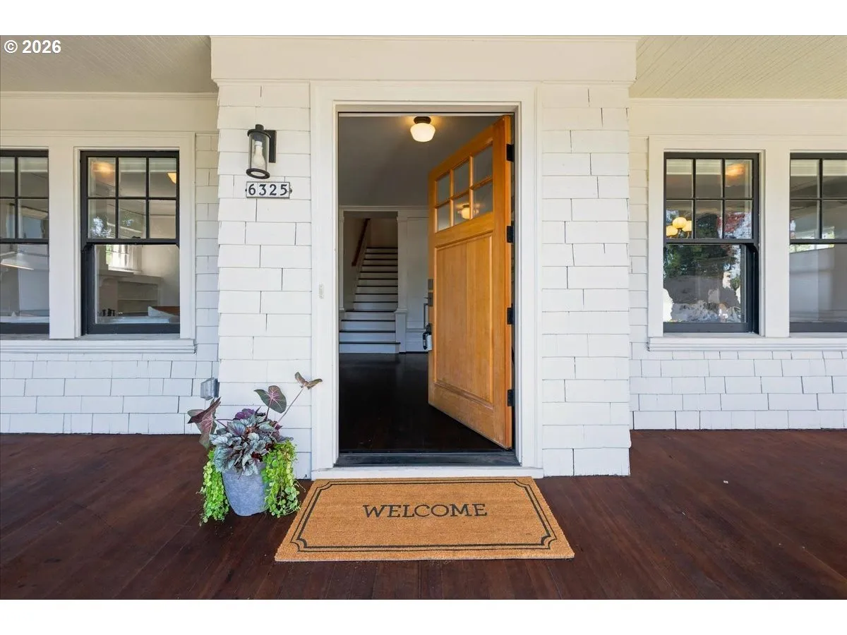 Entrance/Foyer