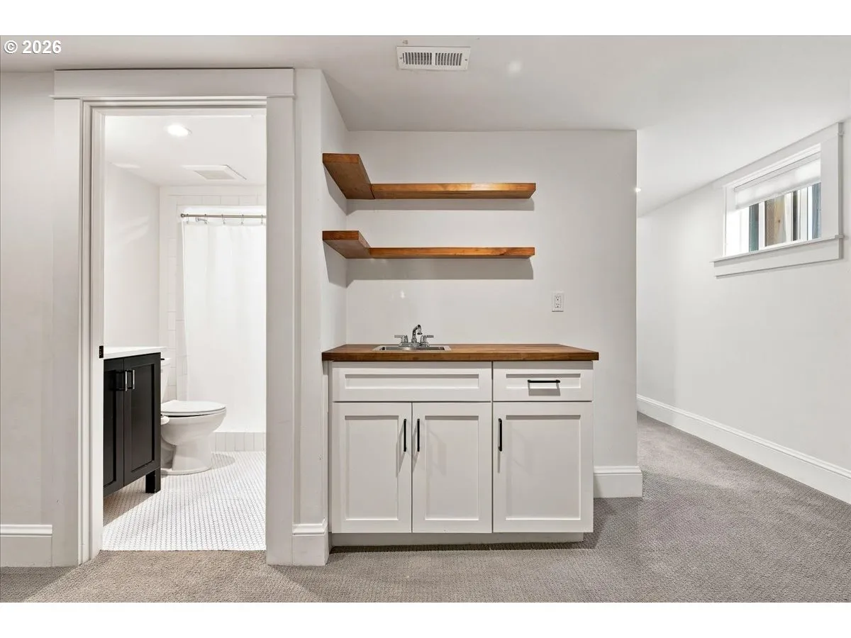 Wet Bar