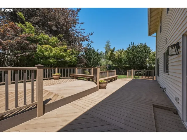 Deck-Main